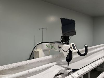 Handi Quilter longarm with Pro-Stitcher