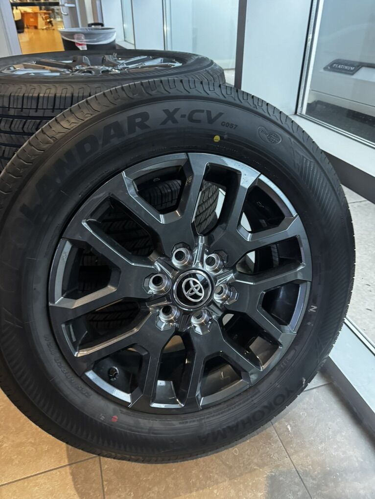 NEW Take Off Toyota Sequoia 20 Wheels & Tires