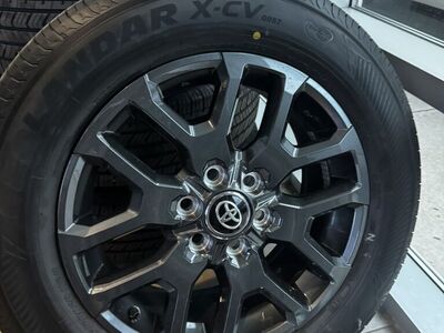 NEW Take Off Toyota Sequoia 20 Wheels & Tires
