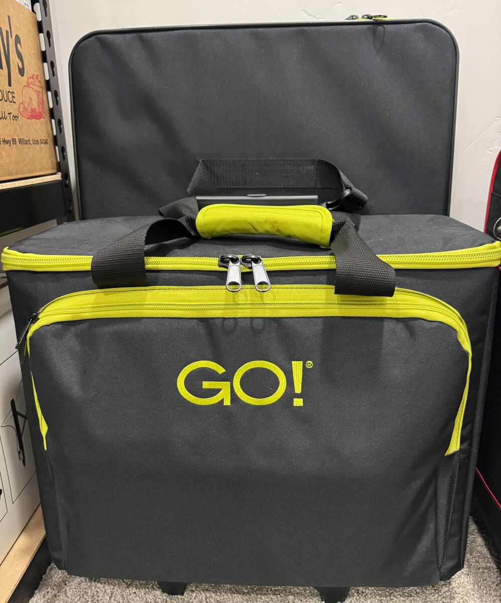 AccuQuilt GO! Big Electric Cutter + HUGE Die Bundle