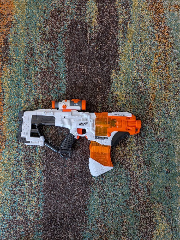 Nerf Doomlands Desolator Blaster - White/Orange, Excellent Condition