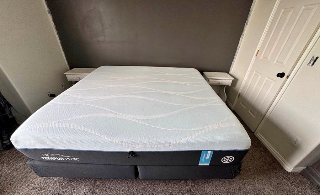 Temper-Pedic luxebreeze Soft! Coolmax! Only $950