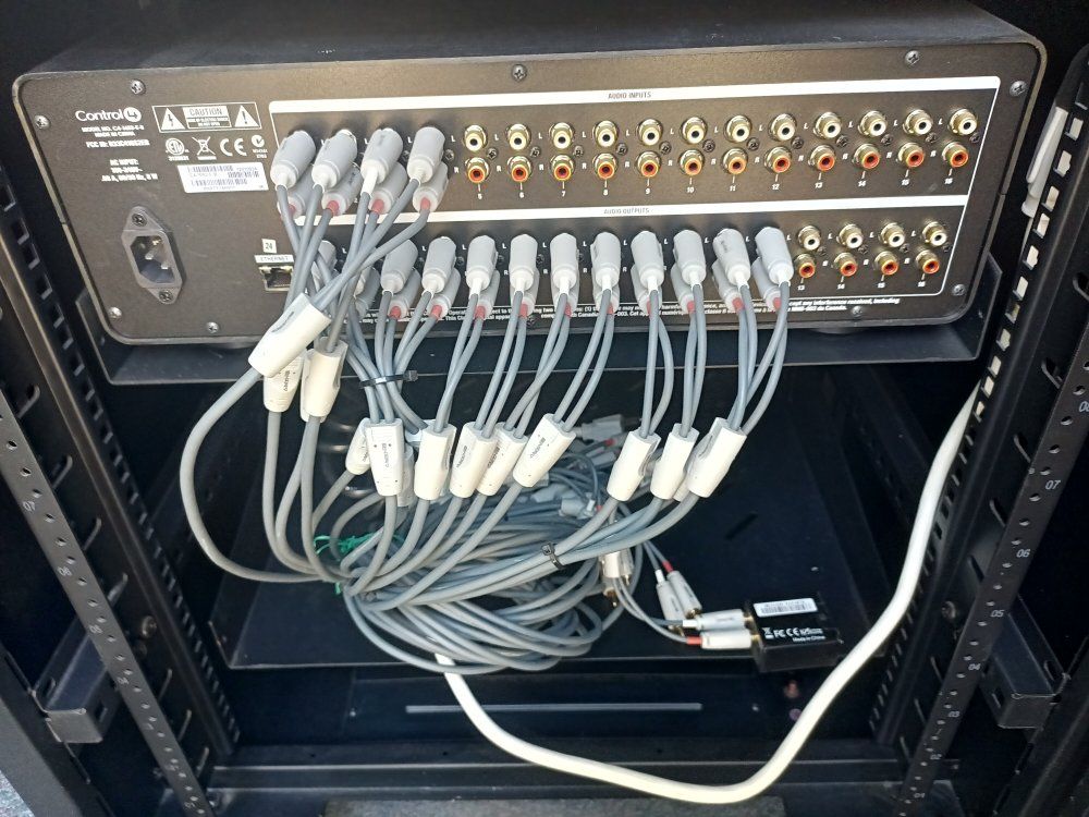 Main image 10
