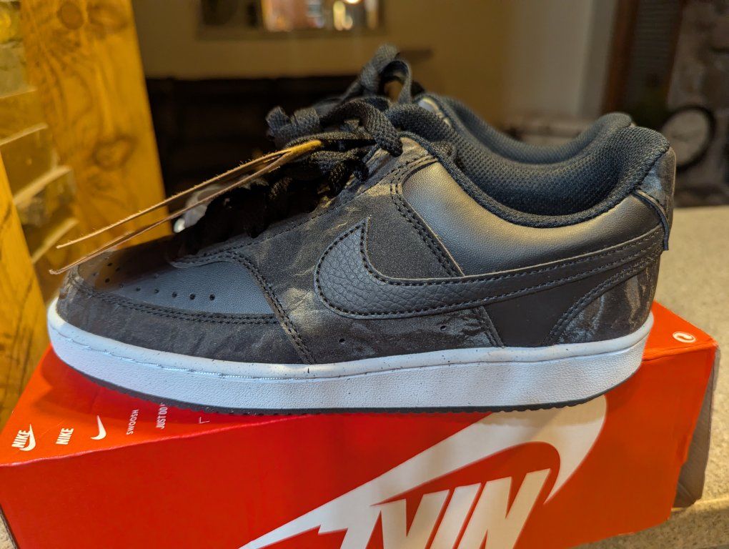Nike Court Vision Low NN Black White Women's Size 6 / Men's 4.5