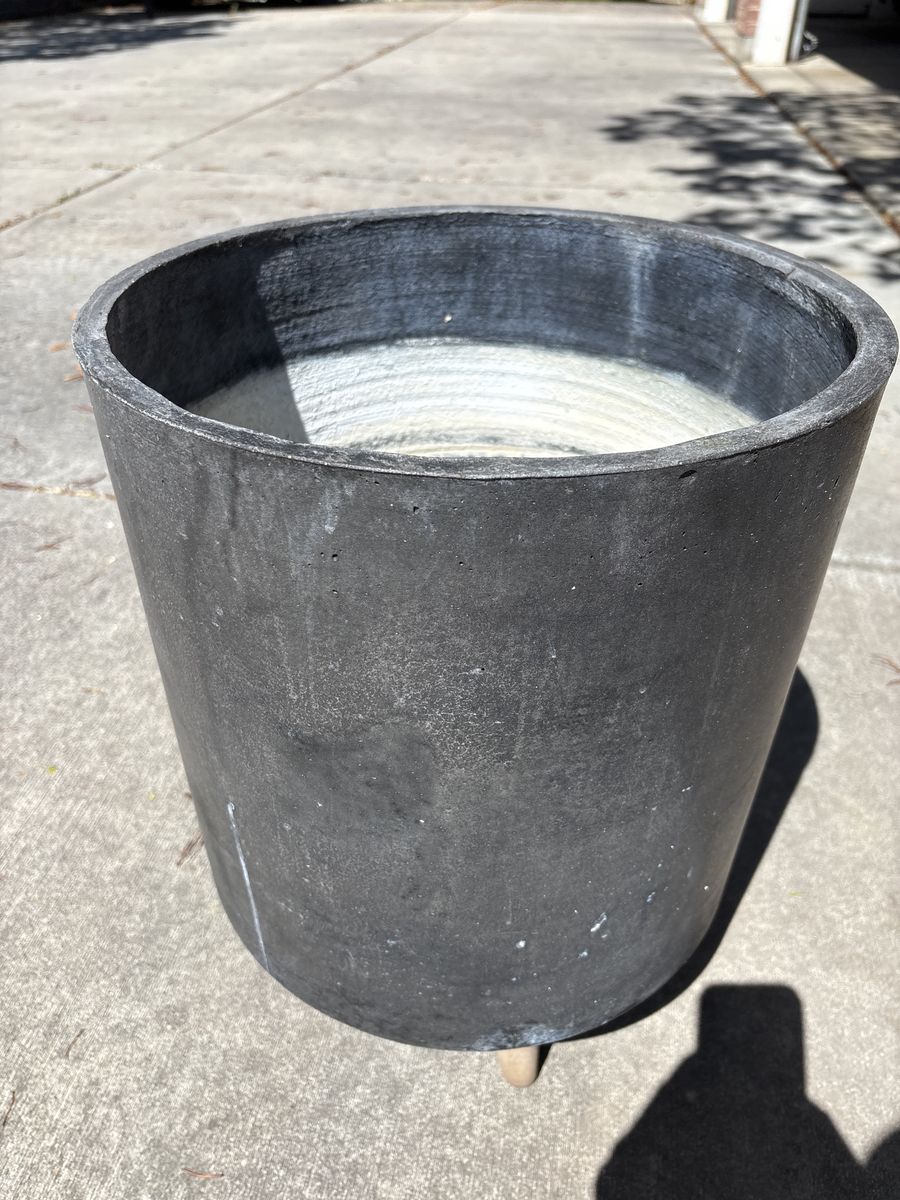 Indoor Terracotta Plant Pot With Wooden Legs