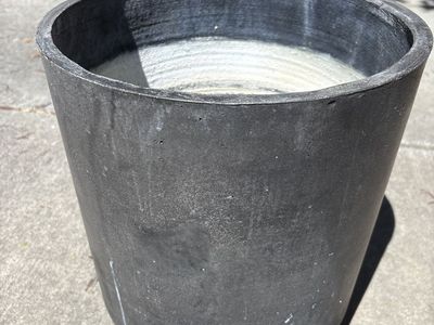 Indoor Terracotta Plant Pot With Wooden Legs