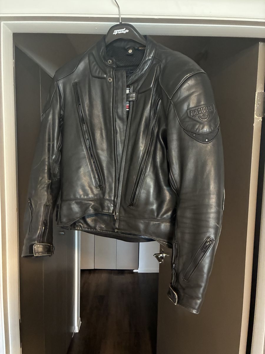 Firstgear Armored Leather Motorcycle Jacket - Black, Small, CE-2 Rated Protection