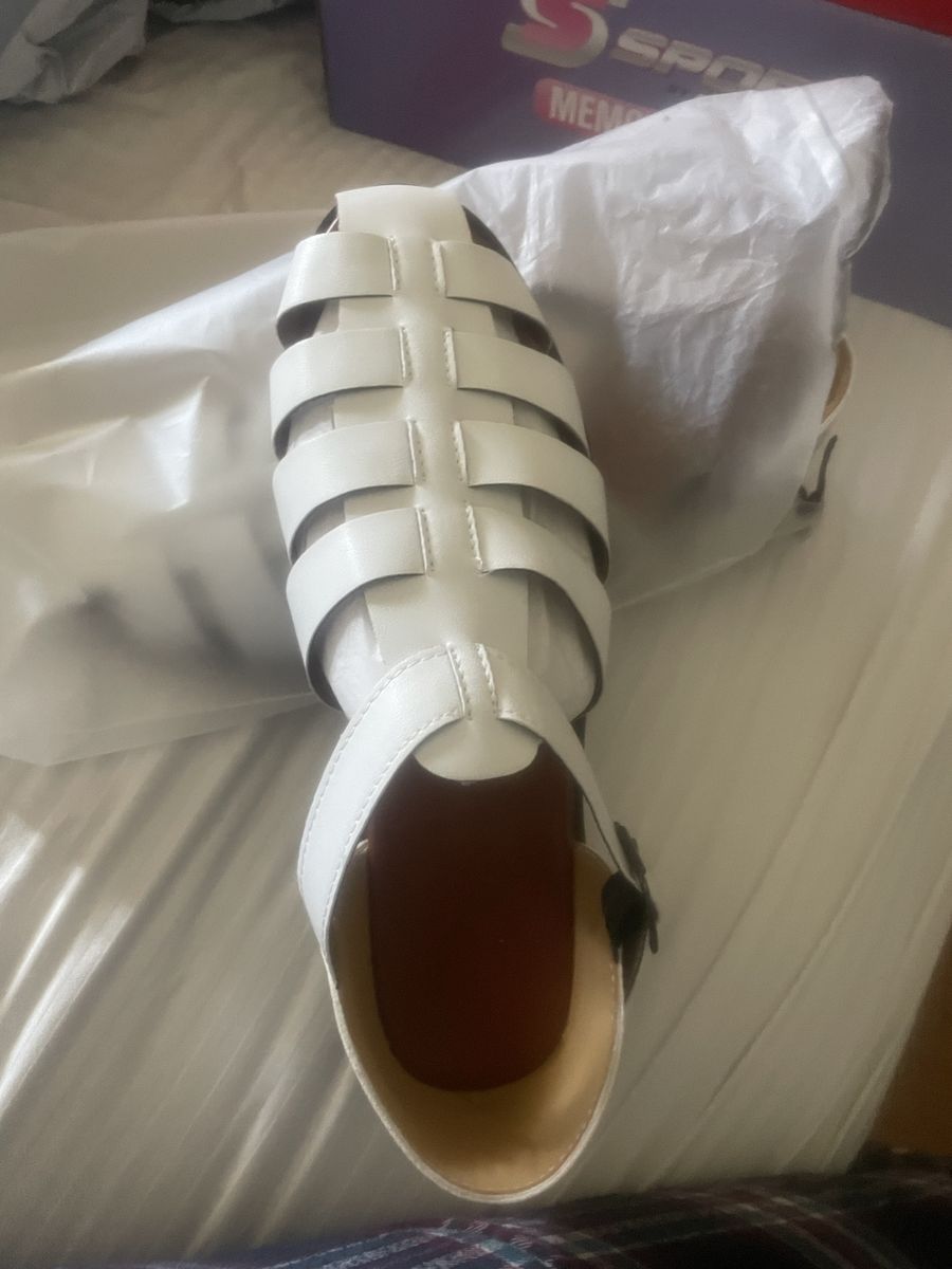 Main image 7