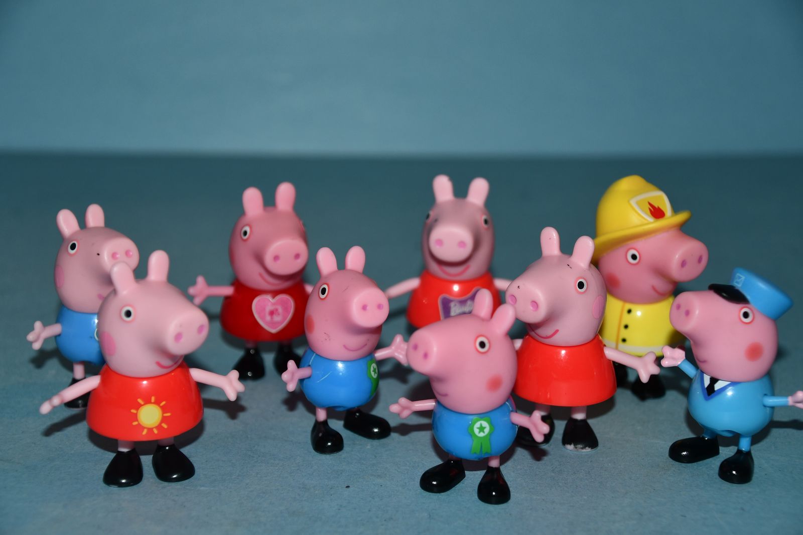 9 PEPPA PIG FIGURES ~ CLEAN!