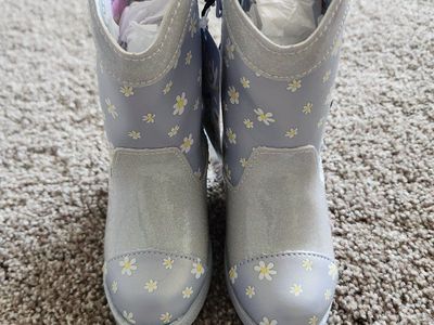 Bluey Cowgirl Boots - Size Toddler 5