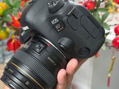 Canon 6d II And Ef 85mm 1.8