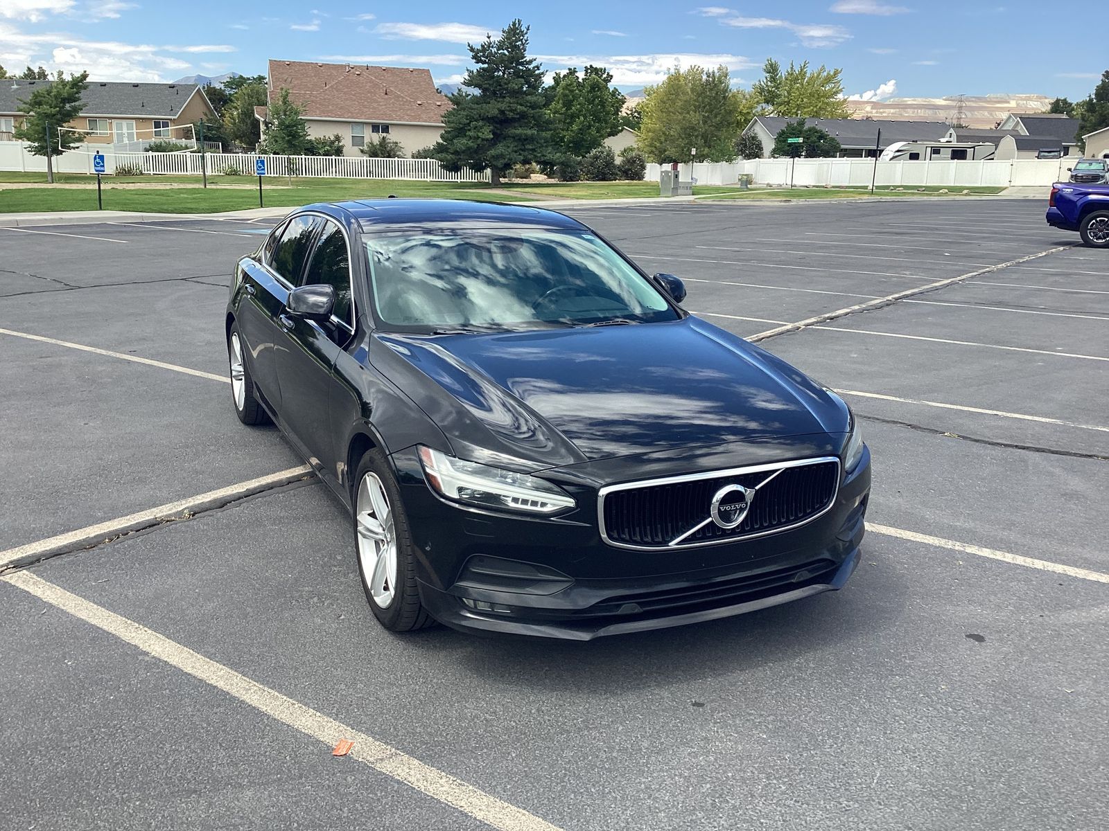 2018 Volvo S90 T5 Momentum