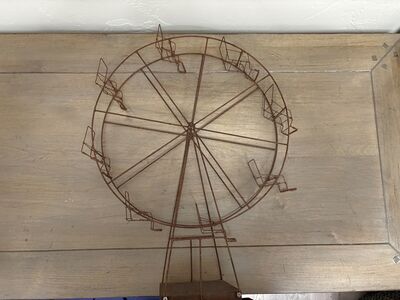 Handmade wire Ferris wheel Home decor. $35 cash/venmo in Draper