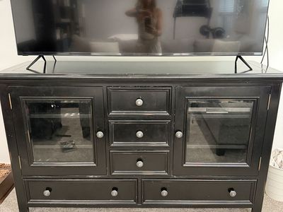 Quality Classic TV Entertainment Center