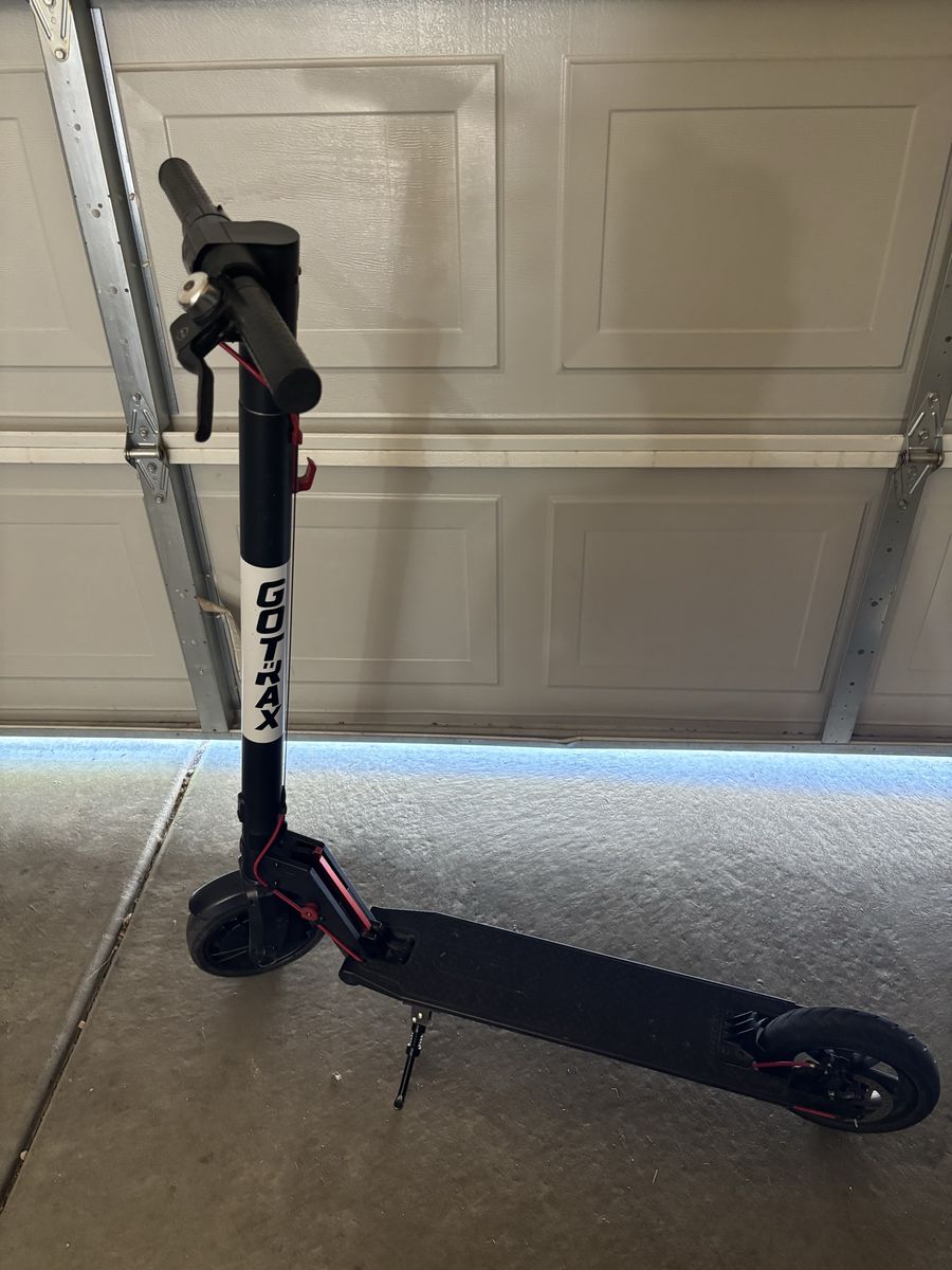 GOTRAX ELECTRIC SCOOTER