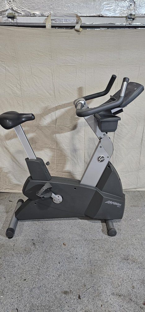 LifeFitness 95Ci Upright Exercise Bike - Commercial Grade, Black/Silver