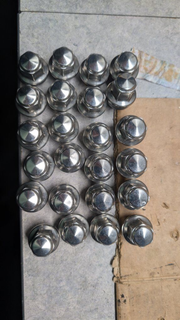 F150 Chrome Lug Nuts