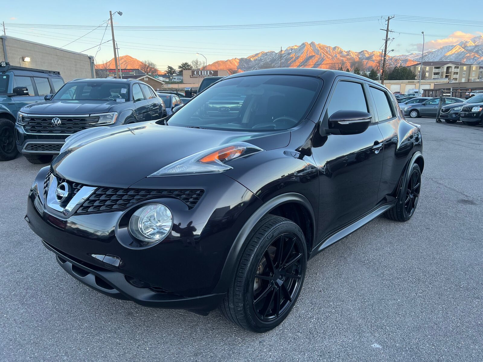2016 NISSAN JUKE S
