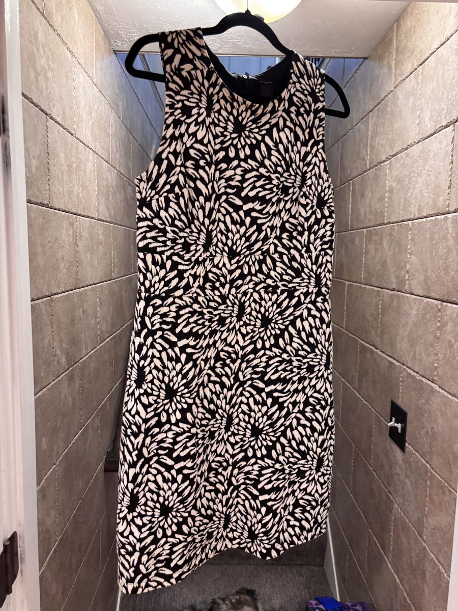 Women’s Ann Taylor Sheath Dress Size 8
