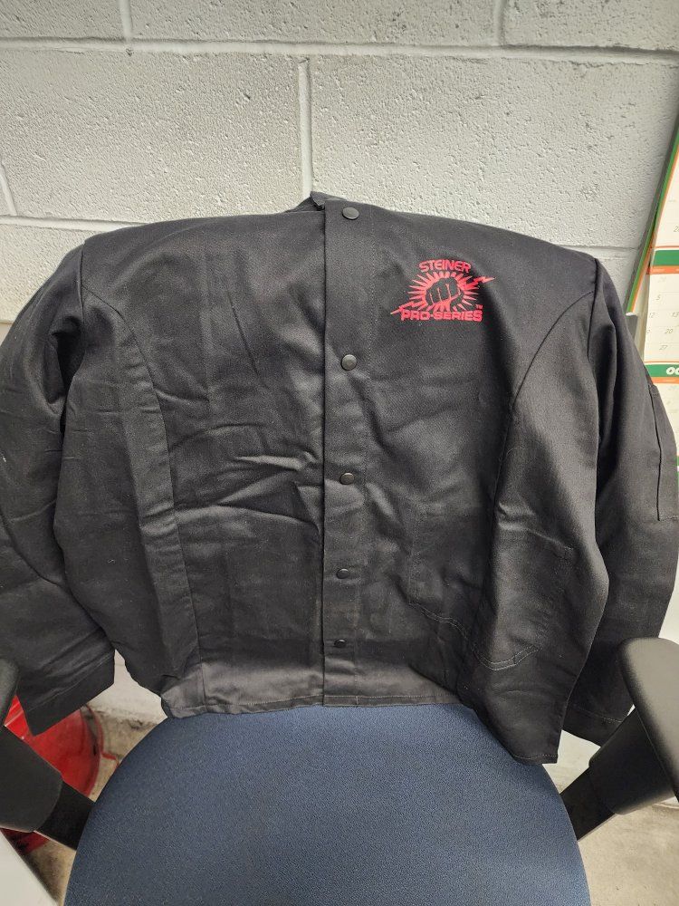 Steiner pro series welding button up new size large