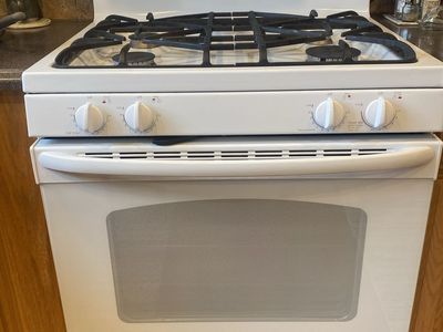 GE White Gas Range 30" 4-Burner Oven with Digital Display