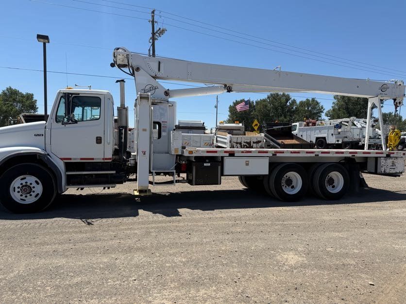 2001 Freightliner FL112 77' 22 Ton Crane Truck