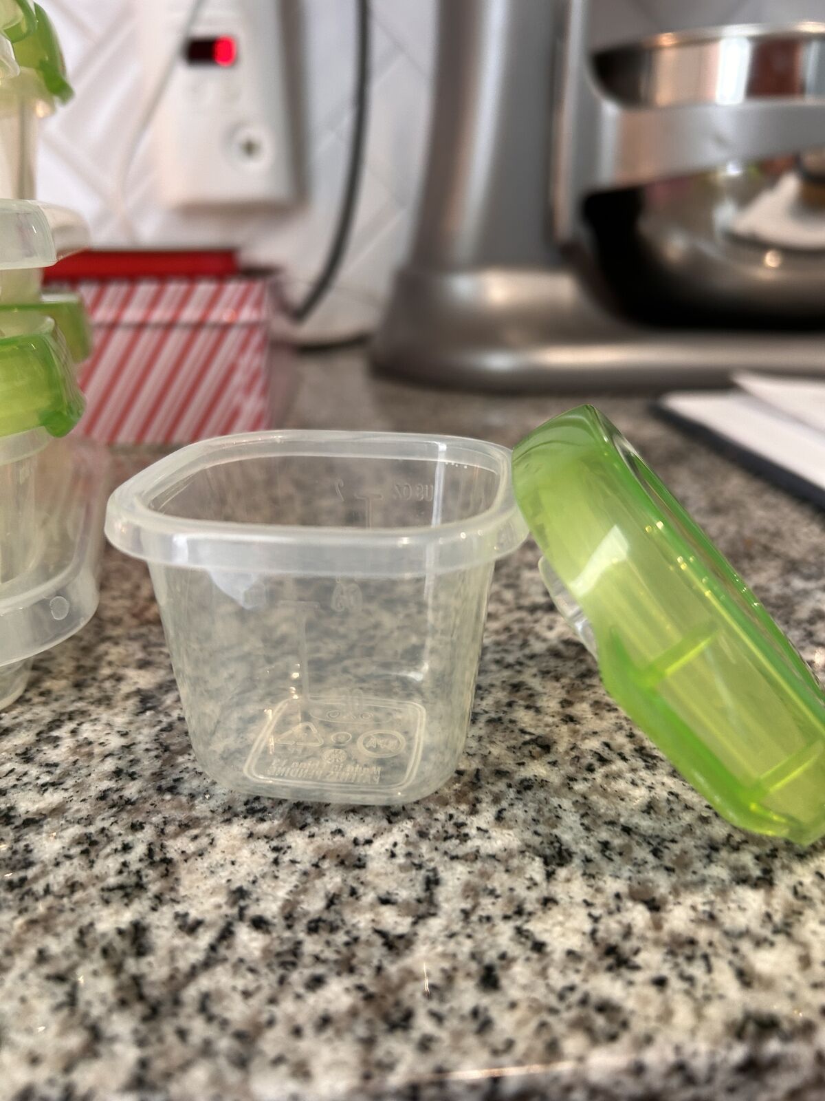 Baby food containers (plastic)