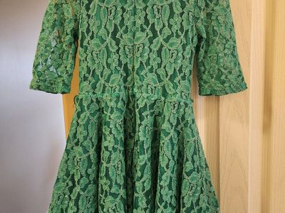 Lined lace girls dresses, sz 4/5