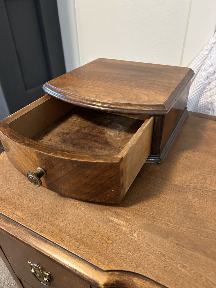Main image 2