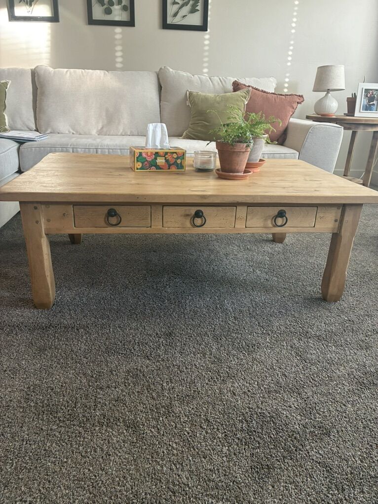 Buus Coffee Table