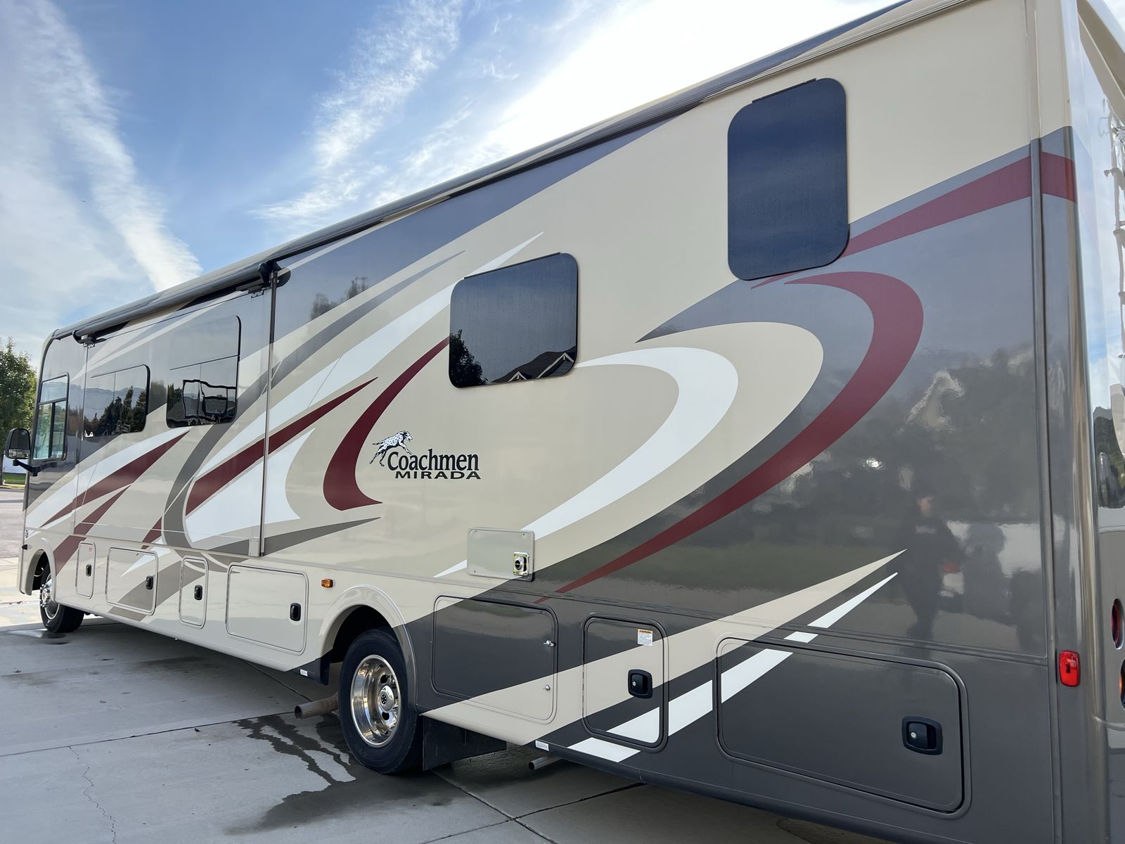 2019 Coachman Mirada 35BH