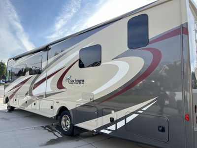 2019 Coachman Mirada 35BH