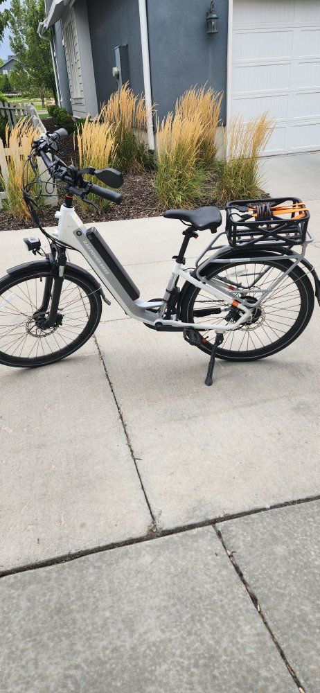 E Bike city commuter