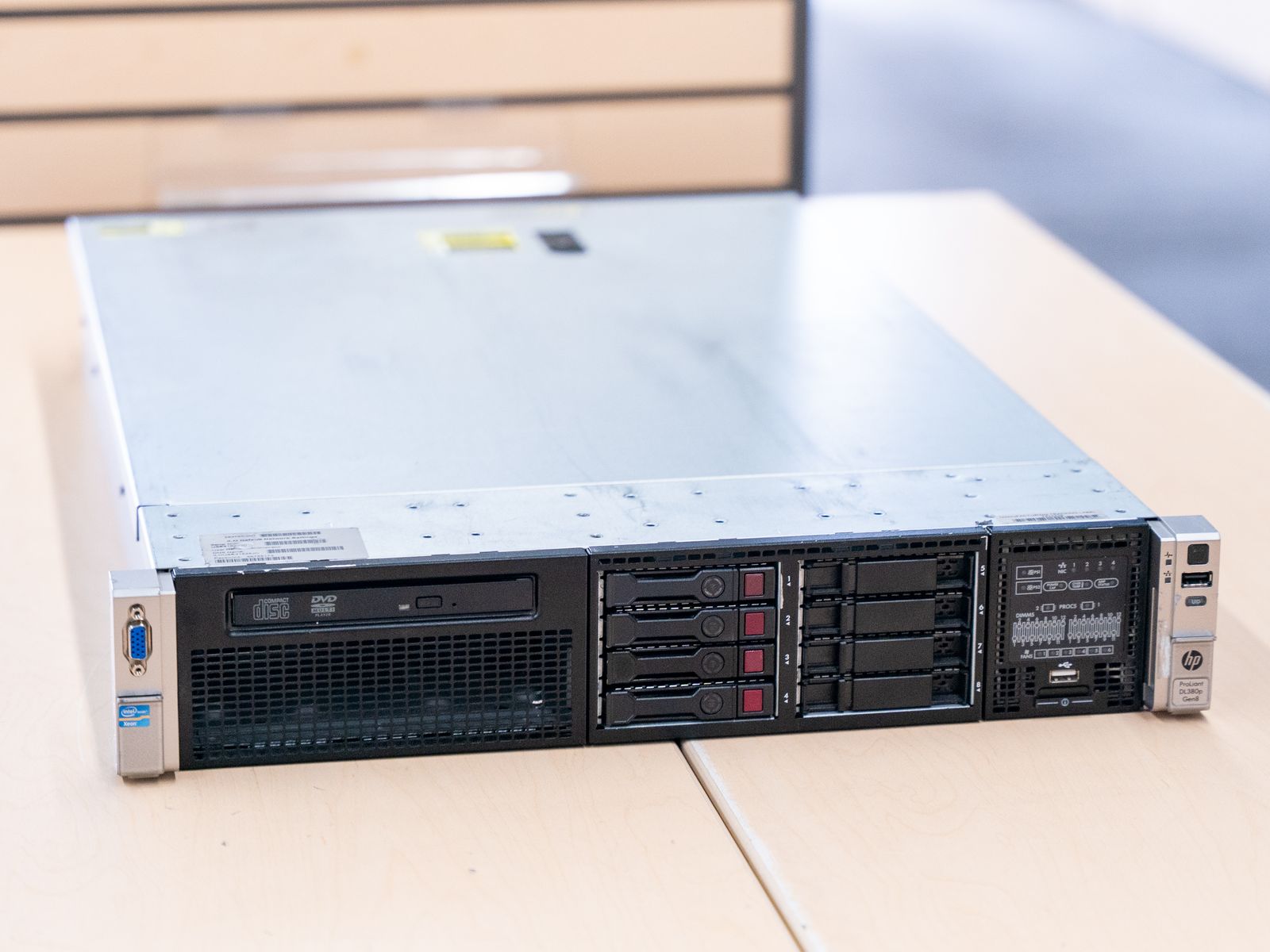 HPE Proliant DL380p Gen8 Server | 20 CPU Cores, 128GB RAM, 8x 2.5" Bays
