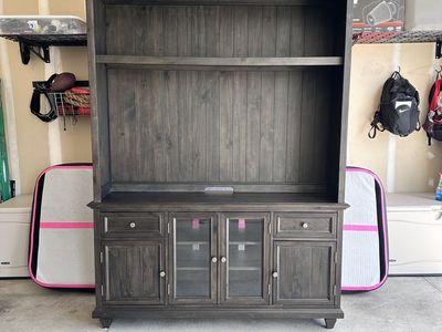 Entertainment unit