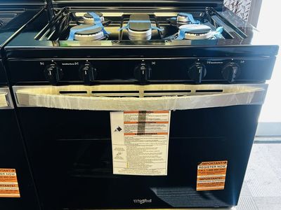Whirlpool Stainless Steel 5 Burner Gas Range Brand New