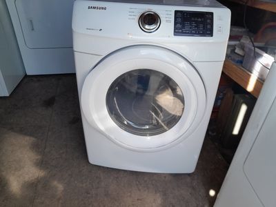Beautiful Samsung Electric Dryer-Stackable