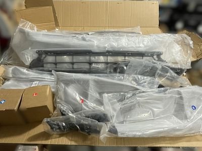 NEW Bulk Auto Parts Box: Complete 15-16 CR-V Fog Light Kit + 16-21 Civic Repair Parts