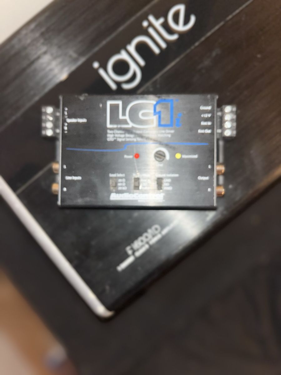 Main image 3