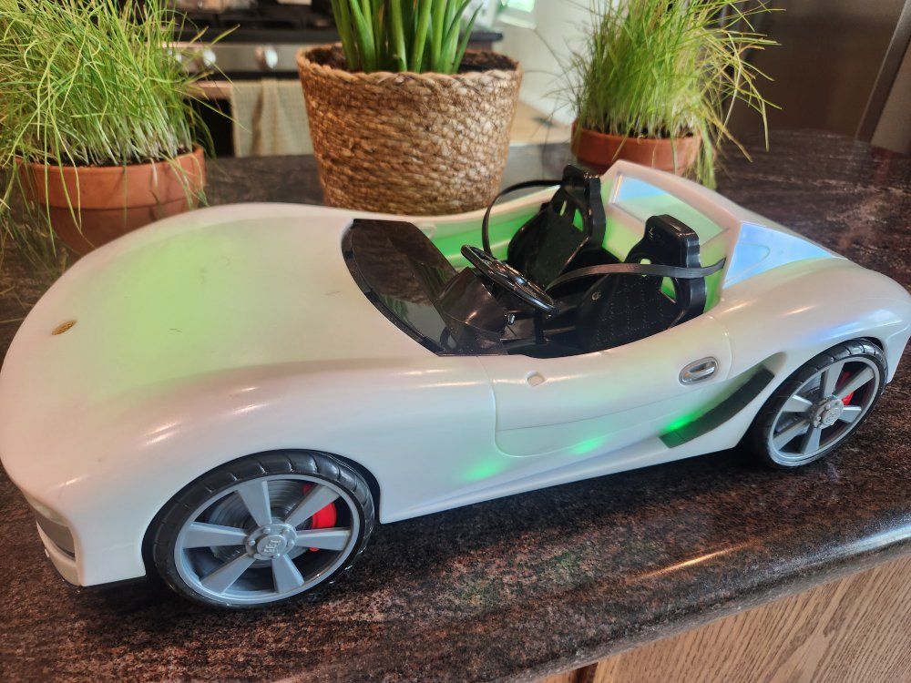Rainbow High Color Changing Car
