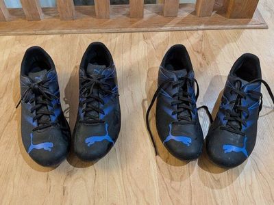 Soccer cleats