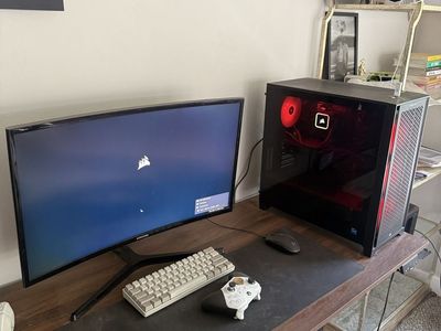 Gaming pc set up