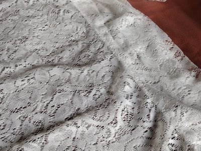 White Lace Cutains 6 Panels
Measurements 76x40