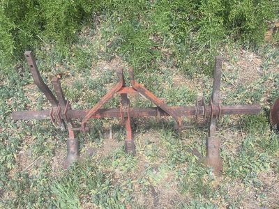 Small farm tractor tractor attachments