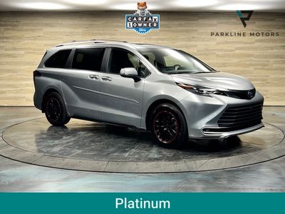 2025 Toyota Sienna Platinum 7-Passenger