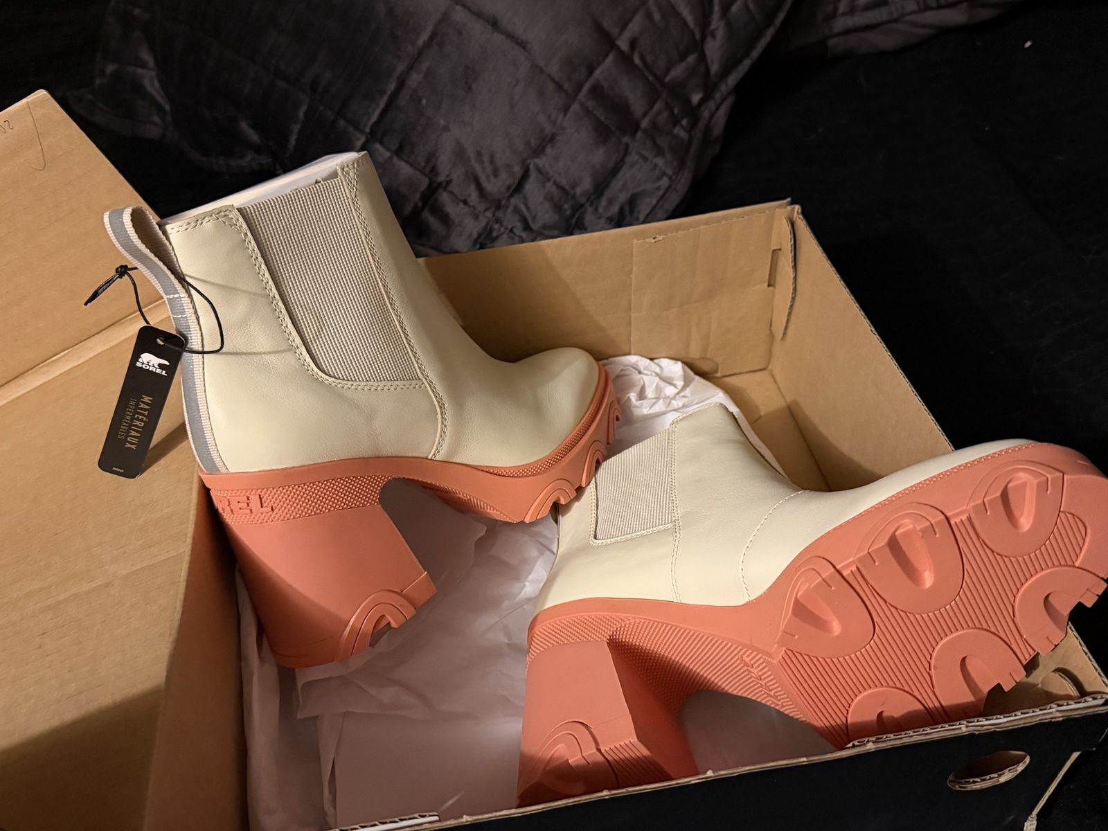 Sorel Designer Boots Size 8 women
