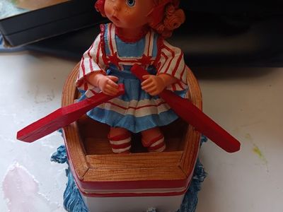 Madame Alexander Musical Figurine Row Row Row Your Boat Girl in Rowboat