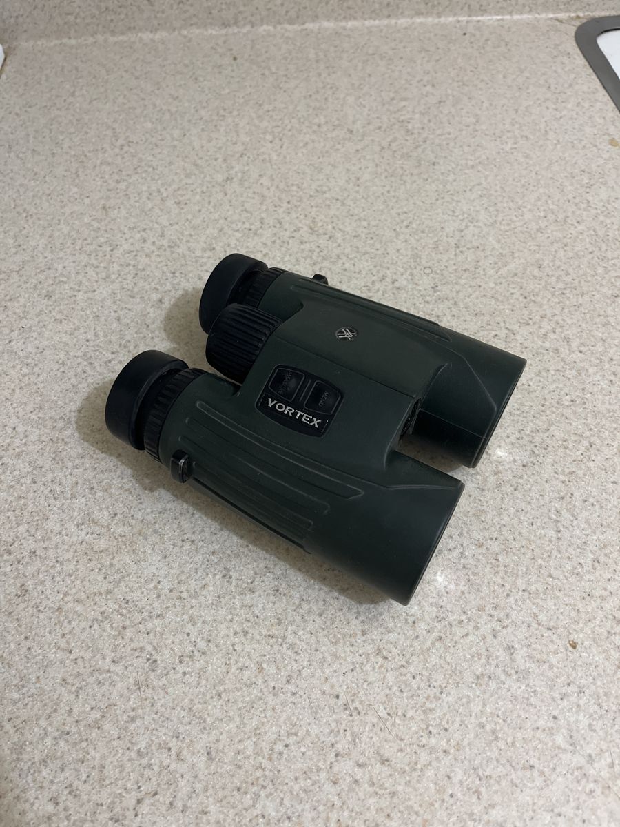 Vortex Fury 10x42 range finder binos