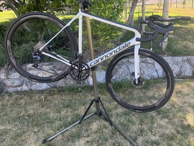 Cannondale SuperSix Road Bike, 56cm - Ultegra 1x11, Prime Carbon Wheels, Orbea Carbon Bars