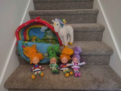 Vintage Rainbow Brite Dolls Lot with Starlight Horse & Carry Case